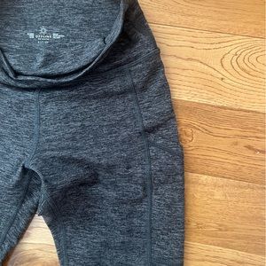 OFFLINE by Aerie The Hugger Hi-Rise Pocket Legging Small